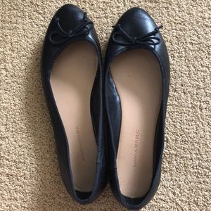 Banana republic flats